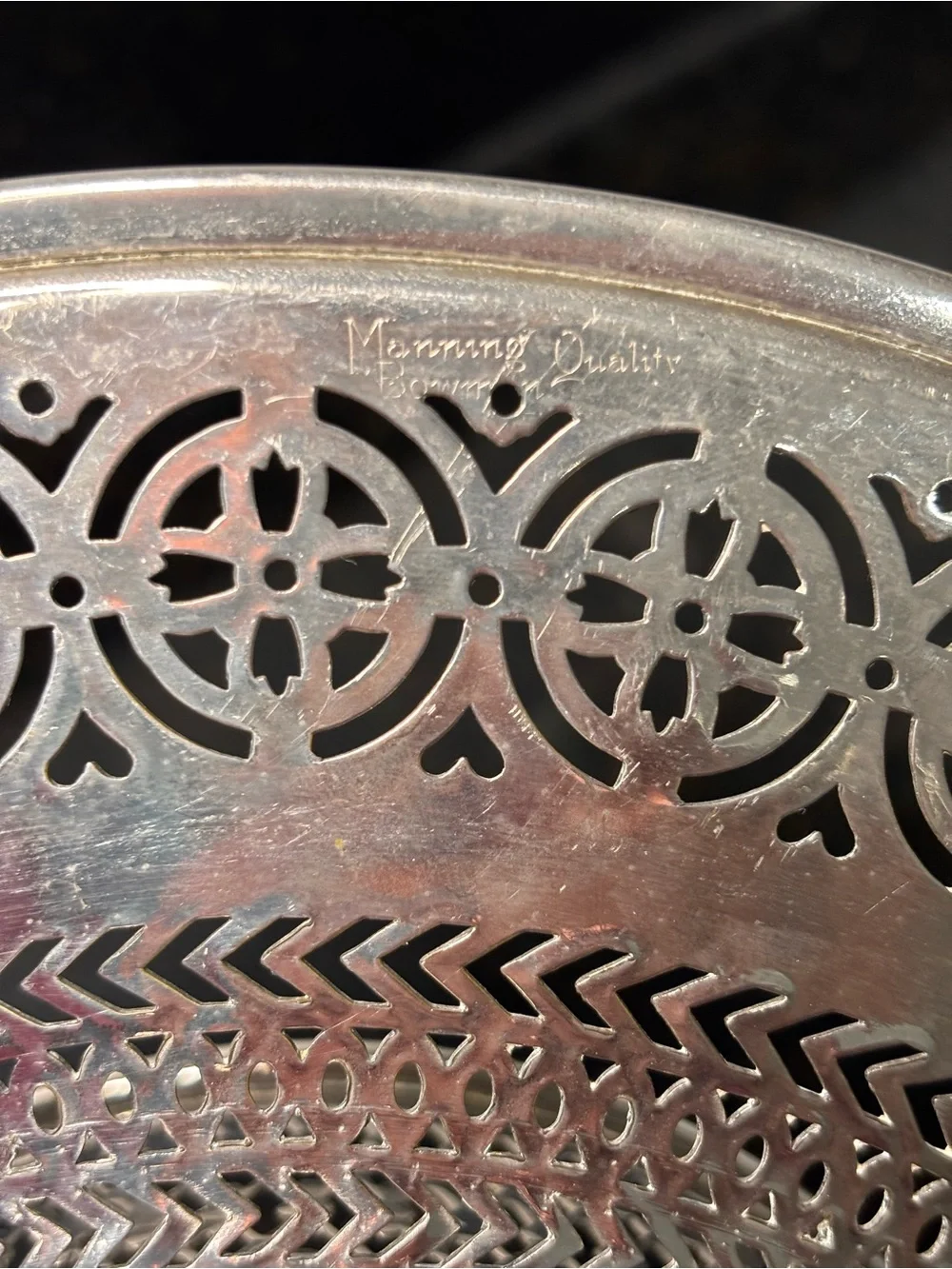 MANNING BOWMAN & CO Intricate Filigree Silvertone Covered Server w/Built-in Bowl